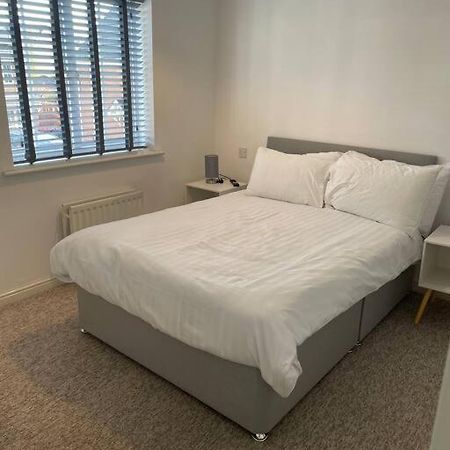 5 Holborn Spacious Home Redhill  Esterno foto